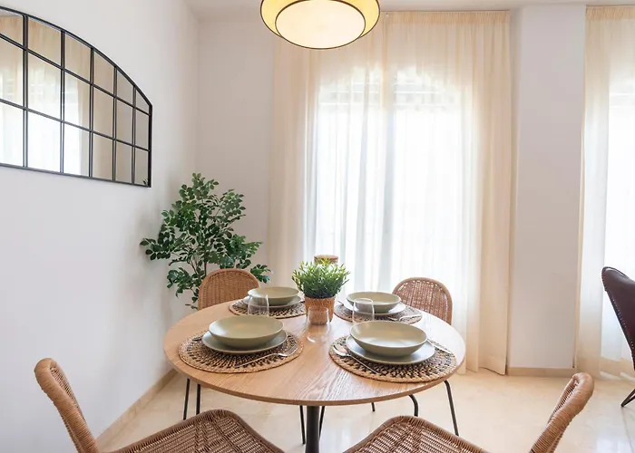 Apartment & Pool In Malaga City Center